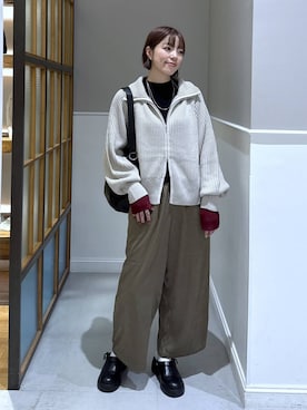 「LEPSIM（レプシィム）のアイテム（サンダル）」を使った、いつきさん（レディース・168cm）の秋コーディネート