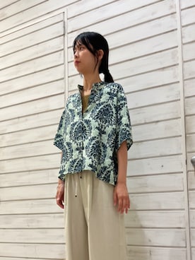 「NOMBRE IMPAIR（ノンブルアンペール）のアイテム（シャツ/ブラウス）」を使った、uchiyama.さん（レディース・165cm）の夏コーディネート