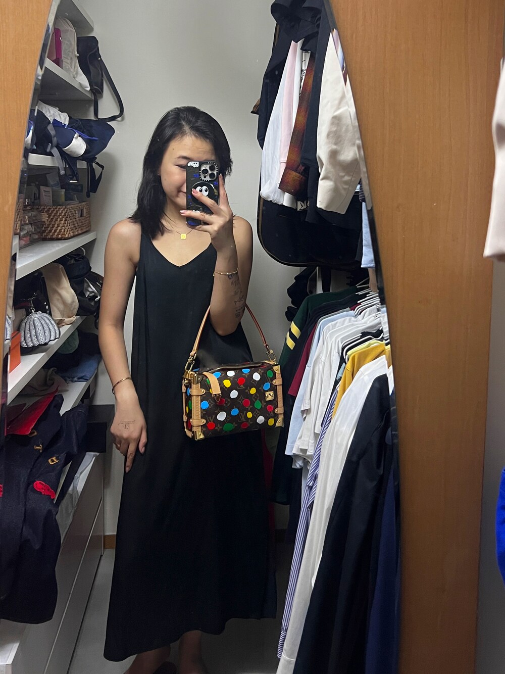 「夏コーデ、大人かわいい、大人カジュアル、ootd、肌見せ」｜「LOUIS VUITTONのアイテム（ハンドバッグ、その他）」を使った、stepthelook さん（レディース・163cm）の夏コーディネートの1枚目の写真