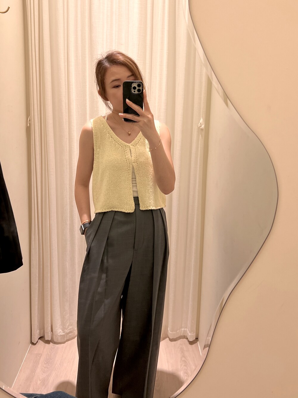 「夏コーデ、初夏コーデ、ootd、working style」｜「StepForwardStyleのアイテム（ニット/セーター、イエロー系）」を使った、stepthelook さん（レディース・163cm）の夏コーディネートの1枚目の写真