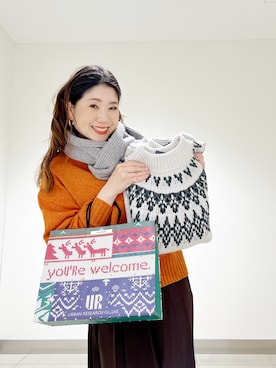 「アイテム（ストール/ショール）」を使った、オダカオリさん（レディース・153cm）の秋コーディネート