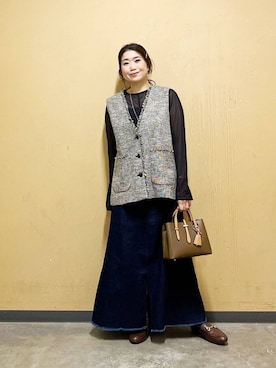 「アイテム（ヘアピン）」を使った、オダカオリさん（レディース・153cm）の秋コーディネート