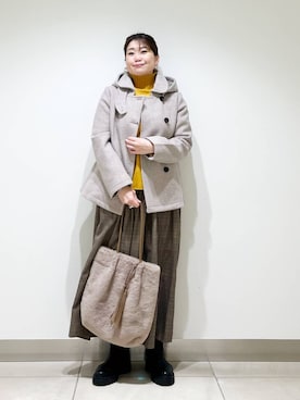 「RODE SKO（ロデスコ）のタッセル付フラッフィトートバッグ（トートバッグ）」を使った、オダカオリさん（レディース・153cm）の冬コーディネート