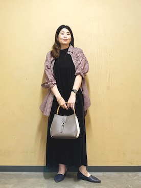 「アイテム（ブレスレット）」を使った、オダカオリさん（レディース・153cm）の秋コーディネート
