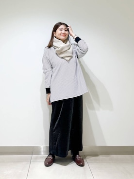 「アイテム（マフラー）」を使った、オダカオリさん（レディース・153cm）の秋コーディネート