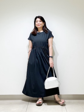 「OOFOS（ウーフォス）のアイテム」を使った、オダカオリさん（骨格ウェーブ・レディース・153cm）の夏コーディネート