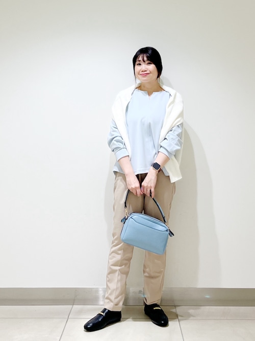 セール】『UR TECH』スリットネックプルオーバー｜春服/キレイめ