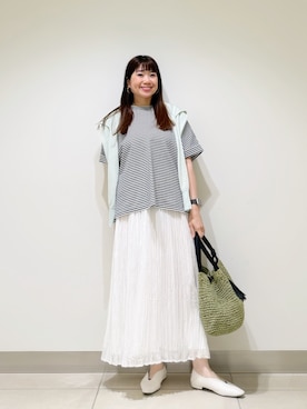 「URBAN RESEARCH（アーバンリサーチ）のUVカット加工Vネックカーディガン（カーディガン/ボレロ、グリーン系）」を使った、おださん（レディース・153cm）の夏コーディネート