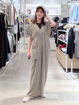 「アイテム（キャップ）」を使った、きょんさん（レディース・155cm）の春コーディネート