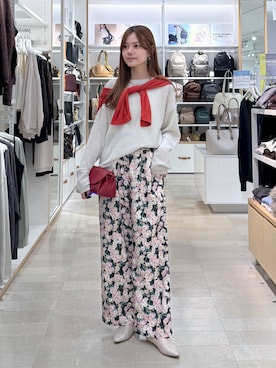 「GLOBAL WORK（グローバルワーク）のらくっションポインテッドバブーシュ/282406（パンプス、ホワイト系）」を使った、きょんさん（レディース・155cm）の春コーディネート