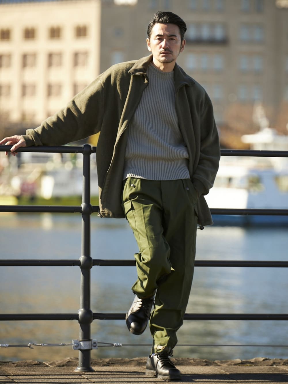 カーディガン/ボレロを使った「菅田将暉」のメンズ人気ファッション
