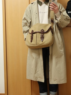「シャツ×スウェット」｜ましろさん（メンズ・165cm）の冬コーディネート