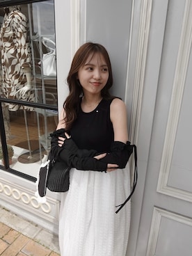 「Chico（チコ）の【SALON by Chico】チューリップボリュームドッキングワンピース（ワンピース、ブラック系）」を使った、yuikaさん（レディース・154cm）の夏コーディネート