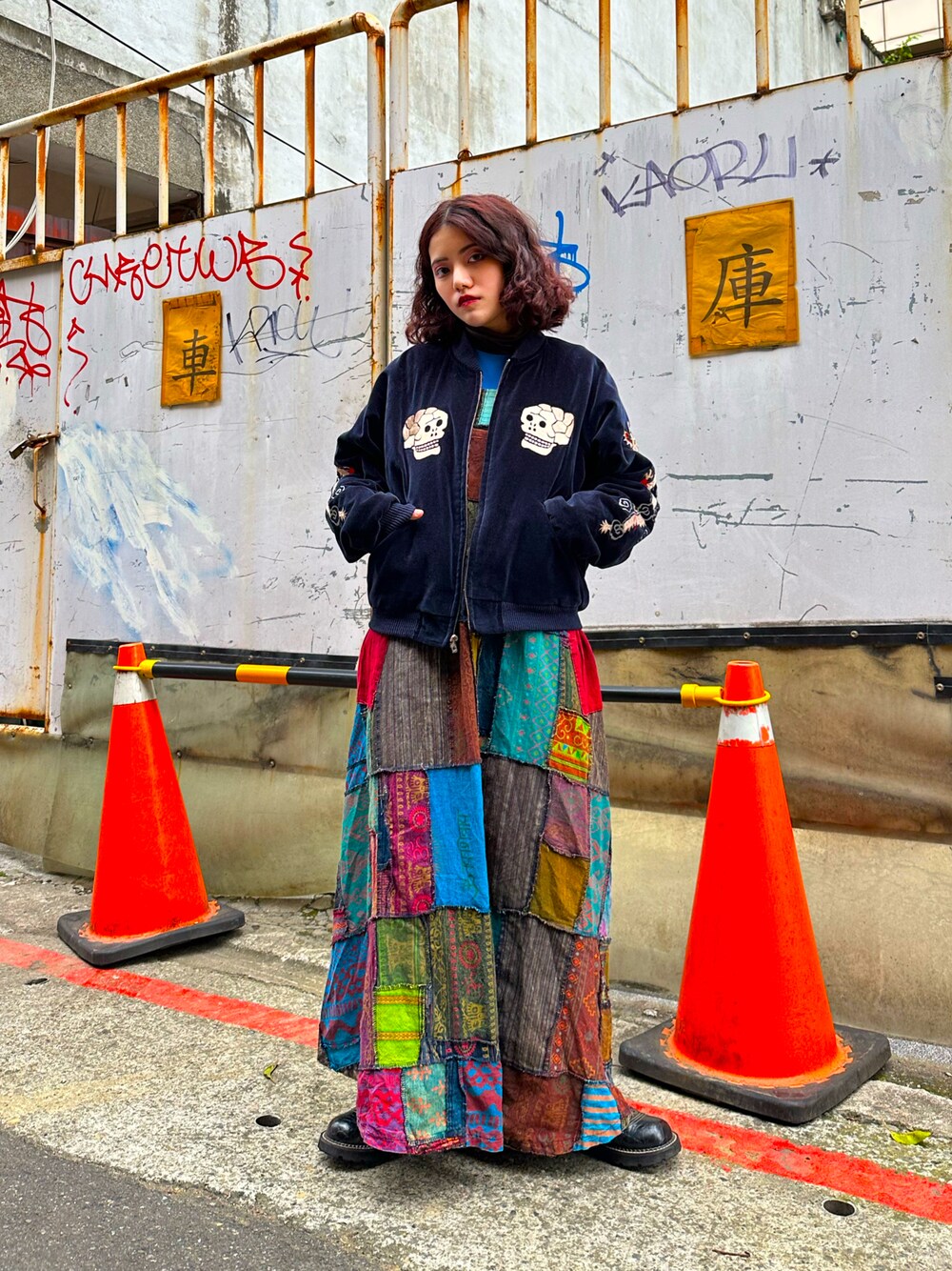 「ootd、UNIQLO、春カラー、vintage、TAILOR TOYO、TOYO、東洋エンタープライズ、古着MIX、150cm、Taiwan」｜「TAILOR TOYOのアイテム（スカジャン、ブルー系）」を使った、zさん（レディース・152cm）の冬コーディネートの1枚目の写真