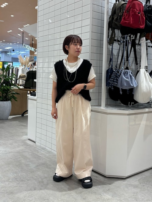 ループフリンジクロップド丈ベスト