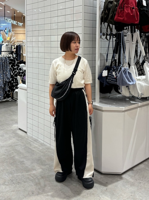 【ひんやりニット】コンパクトドライタッチクルーニット