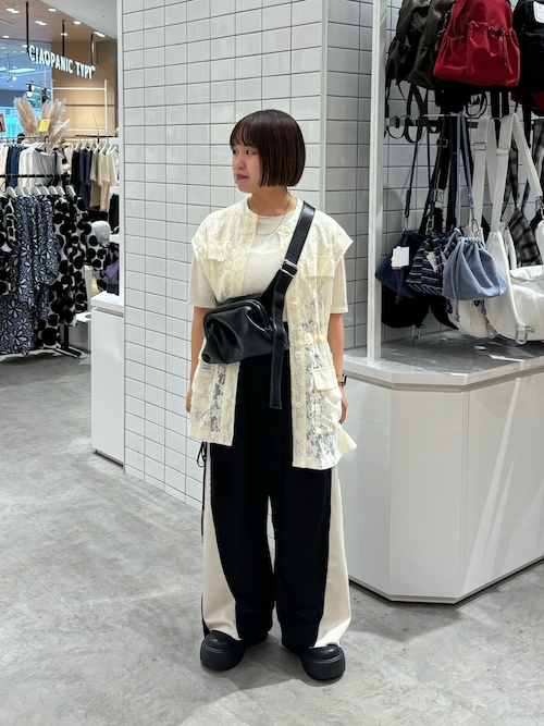 レースミリタリーベスト