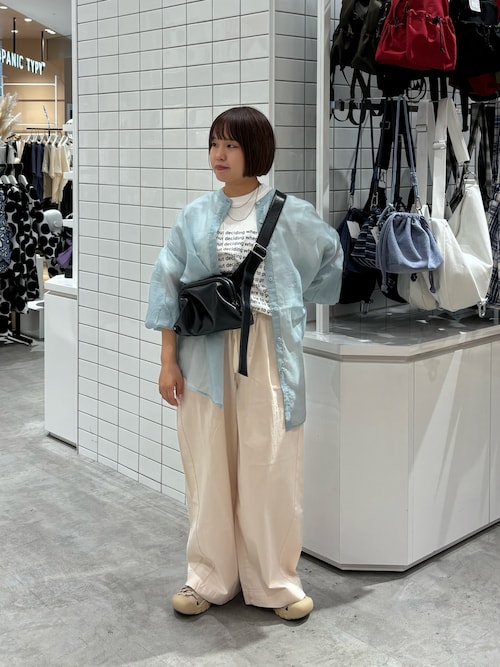 【冷房対策/体型カバー】シアーバンドカラーシャツ