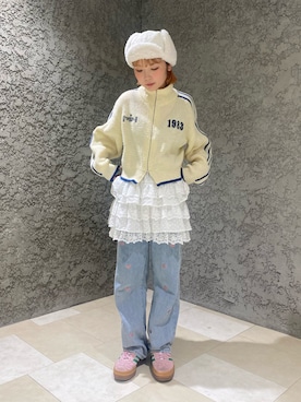 「アイテム（ホワイト系）」を使った、もちちゃんさん（レディース・158cm）の秋コーディネート