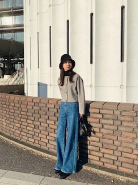 秦麻里子さんのコーディネート