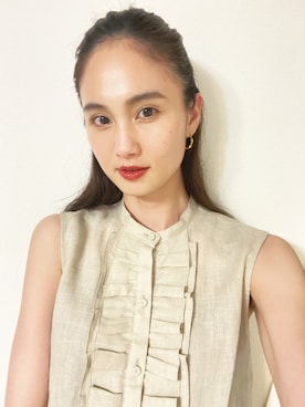 秦麻里子さんのコーディネート