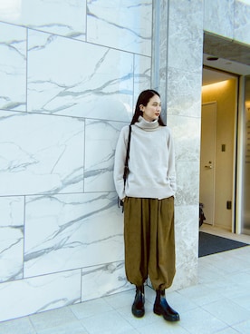 秦麻里子さんのコーディネート