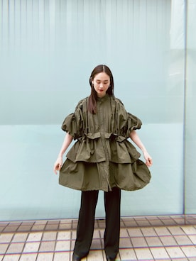 秦麻里子さんのコーディネート