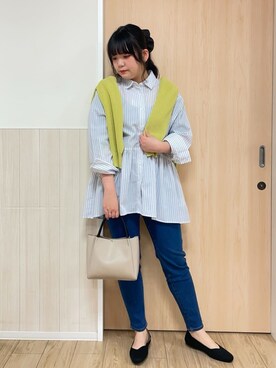 「SHOO・LA・RUE（シューラルー）のデニムスキニーパンツ（デニムパンツ、ブルー系）」を使った、nanaseさん（レディース・161cm）の春コーディネート