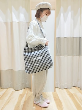 「レースブラウス」｜「アイテム（ハンチング/ベレー帽）」を使った、makoto𐇵さん（レディース・163cm）の冬コーディネート
