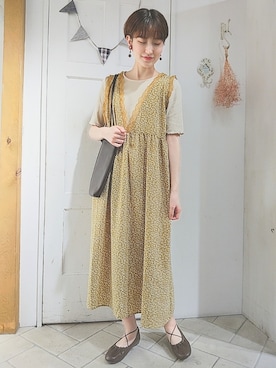 「小花柄」｜「アイテム（バレエシューズ）」を使った、makoto𐇵さん（レディース・163cm）の秋コーディネート