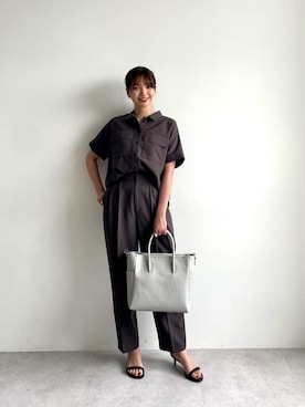 「ビジネス」｜「アイテム（サンダル）」を使った、上田（ueda）さん（レディース・165cm）の春コーディネート
