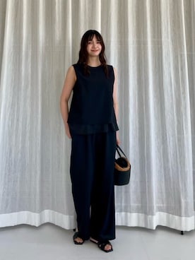 「green label relaxing（グリーンレーベルリラクシング）のイントレ フラット サンダル（サンダル、ブラック系）」を使った、上田（ueda）さん（レディース・165cm）の夏コーディネート