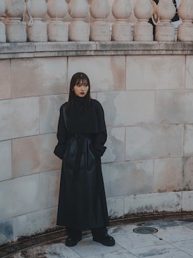 「フェイクレザー」｜「アイテム（トレンチコート）」を使った、谷川菜奈さん（レディース・153cm）の冬コーディネート