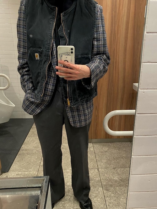 Carhartt グレー ベスト ダメージ 襤褸 フェード 目立つ！ Carhartt グレー ベスト ダメージ 襤褸 フェード 目立つ！