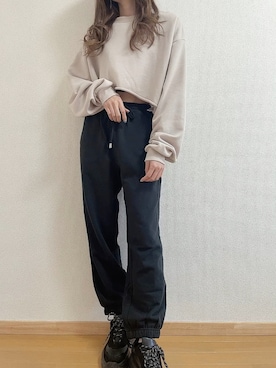 「GRL」｜「アイテム（スウェットパンツ）」を使った、Airiさん（レディース・160cm）の春コーディネート