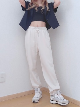 「クロップドトップス」｜「アイテム（その他アウター）」を使った、Airiさん（レディース・160cm）の春コーディネート