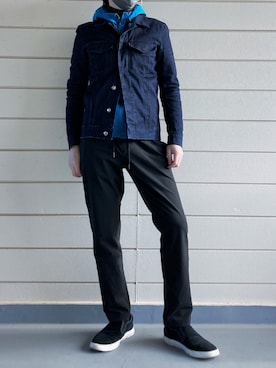 「Clarks（クラークス）のアイテム（スリッポン）」を使った、karn1outfit1さん（メンズ・164cm）の秋コーディネート