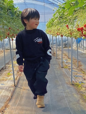 「GOTCHA（ガッチャ）のアイテム」を使った、ozakidsさん（キッズ・110cm）の春コーディネート