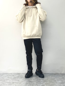 「JERZEES（ジャージーズ）のアイテム」を使った、Nylaus officialさん（メンズ・175cm）の冬コーディネート