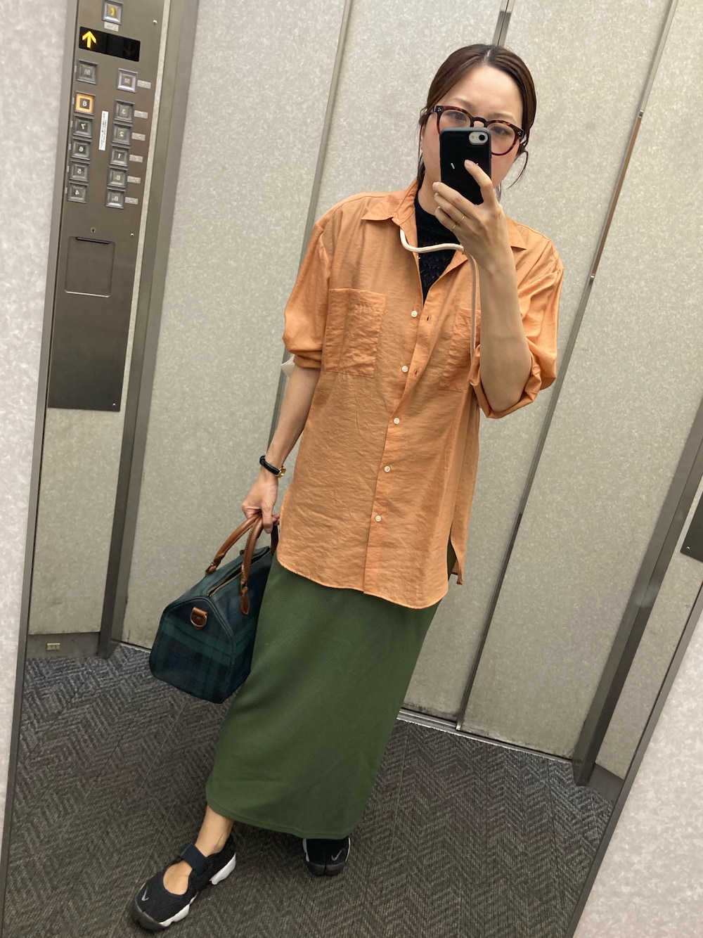 RALPH LAURENのボストンバッグ（グリーン系）を使った人気ファッション