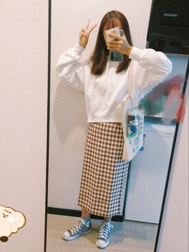 「CONVERSE（コンバース）のアイテム（シューズ、グレー系）」を使った、kiseiさん（レディース・160cm）の秋コーディネート