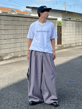 「FFEIN（フェイン）の【FFEIN（フェイン）】センターロゴ刺繍ショート丈Tシャツ / Tシャツ 短丈 クルーネック 半袖 ショート丈 刺繍（Tシャツ/カットソー）」を使った、kenさん（メンズ・175cm・20代）の夏コーディネート