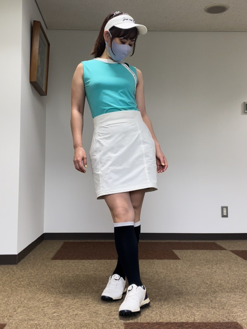 「ゴルフ、ゴルフウェア、ゴルフコーデ、ゴルフ女子」｜「JUN&ROPE'の【UV】【吸水速乾】切替ライン使いスリットノースリーブプルオーバー（Tシャツ/カットソー、グリーン系）」を使った、qurocheさん（レディース・156cm）の夏コーディネートの1枚目の写真