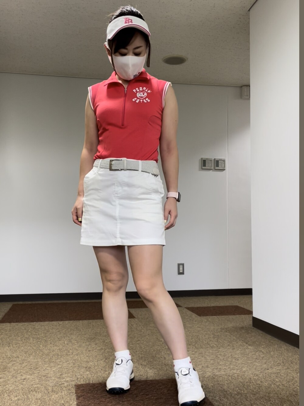 「ゴルフ、ゴルフウェア、ゴルフコーデ、ゴルフ女子」｜「PEARLY GATESのアイテム（タンクトップ、ピンク系）」を使った、qurocheさん（レディース・156cm）の夏コーディネートの1枚目の写真