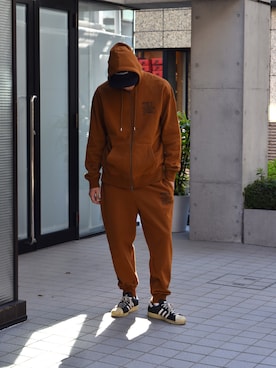 「Back Channel（バックチャンネル）のアイテム（スウェットパンツ）」を使った、Back Channel®︎さん（メンズ・183cm）の秋コーディネート