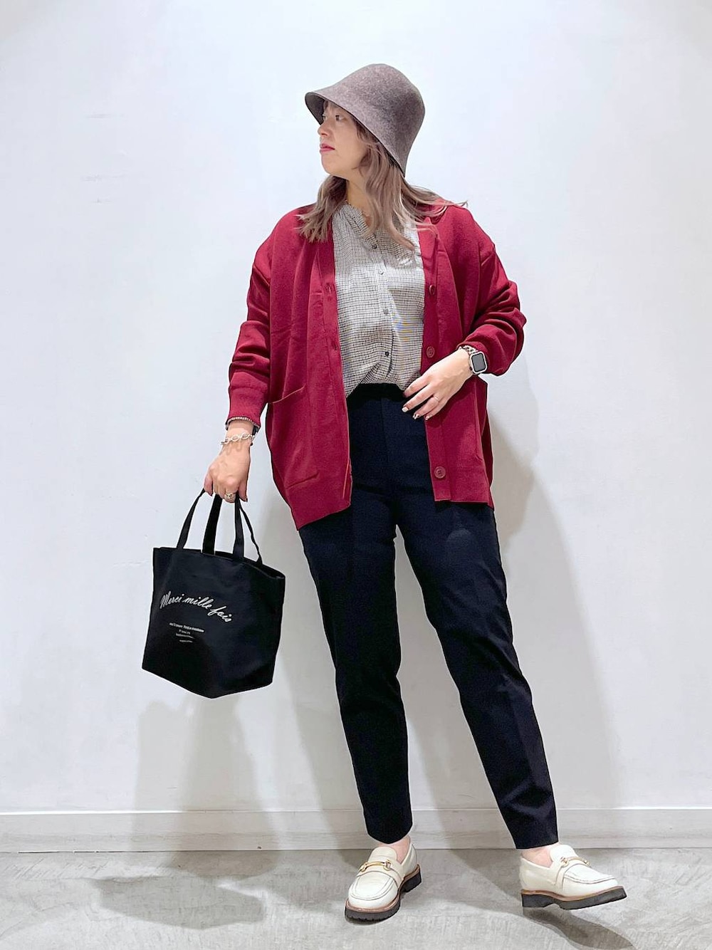 スゴラクストレッチスリムテーパードパンツ/163452を使った人気