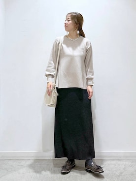 「アイテム（バレッタ/ヘアクリップ、グレー系）」を使った、mayu.【GLOBALWORK】さん（レディース・164cm）の春コーディネート