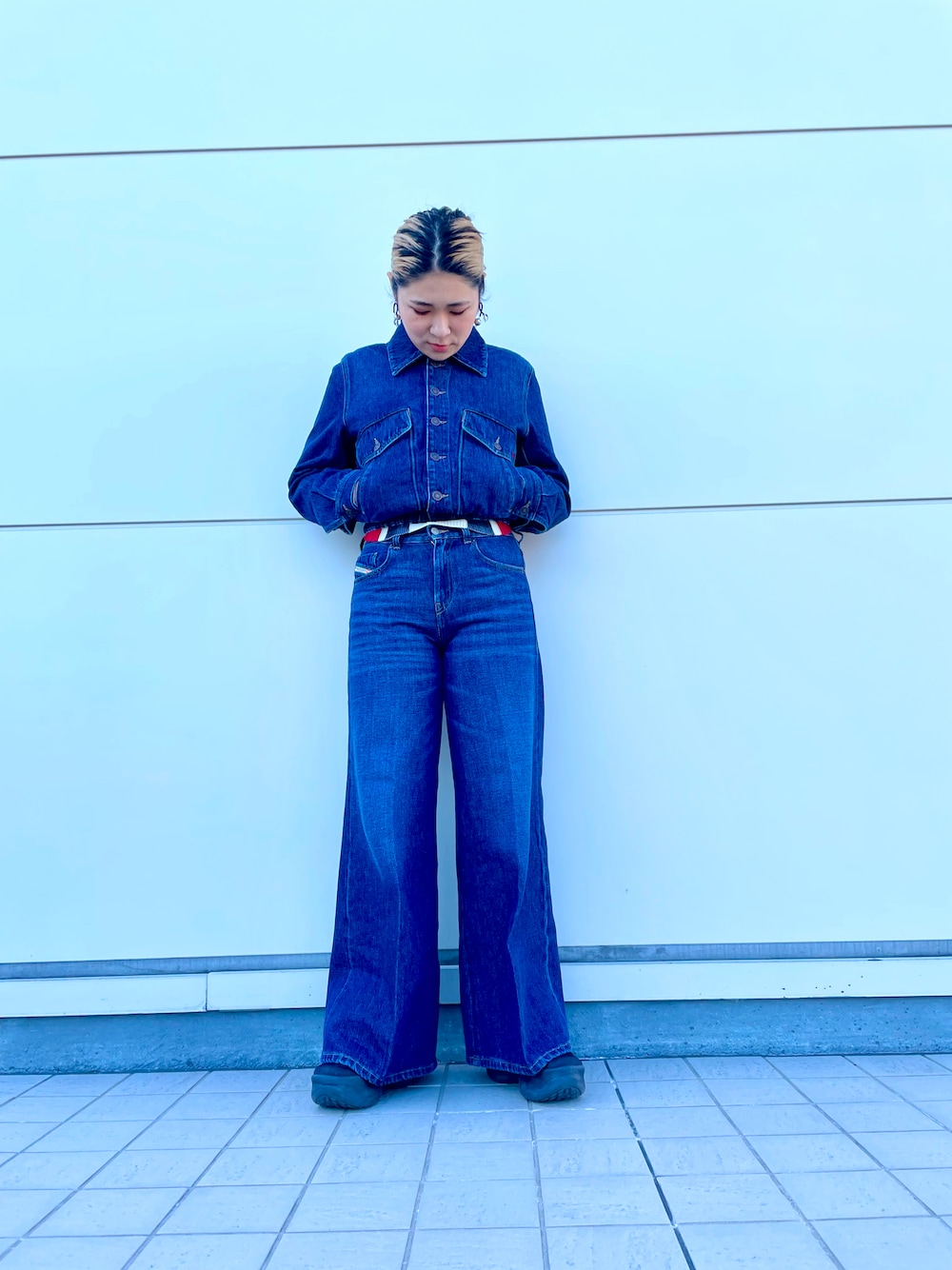 DIESEL SS22 レディース デニム スリム フレアレッグ ミッドブルー DIESEL SS22 レディース デニム スリム フレアレッグ ミッド