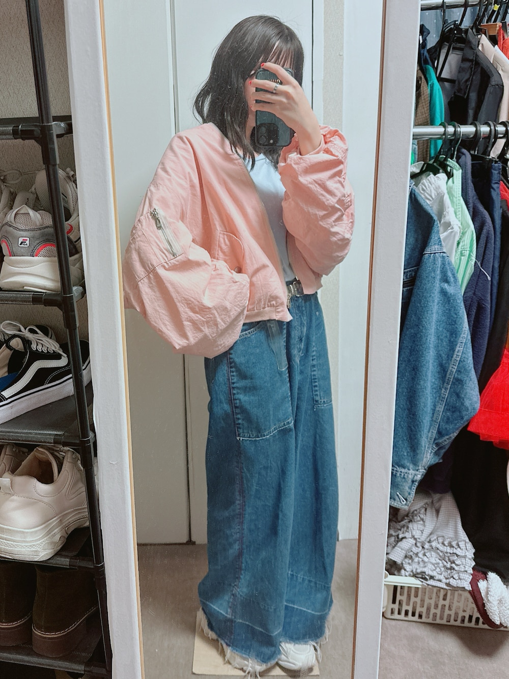 POLO RALPH LAURENのTシャツ/カットソーを使った「ワイドデニム