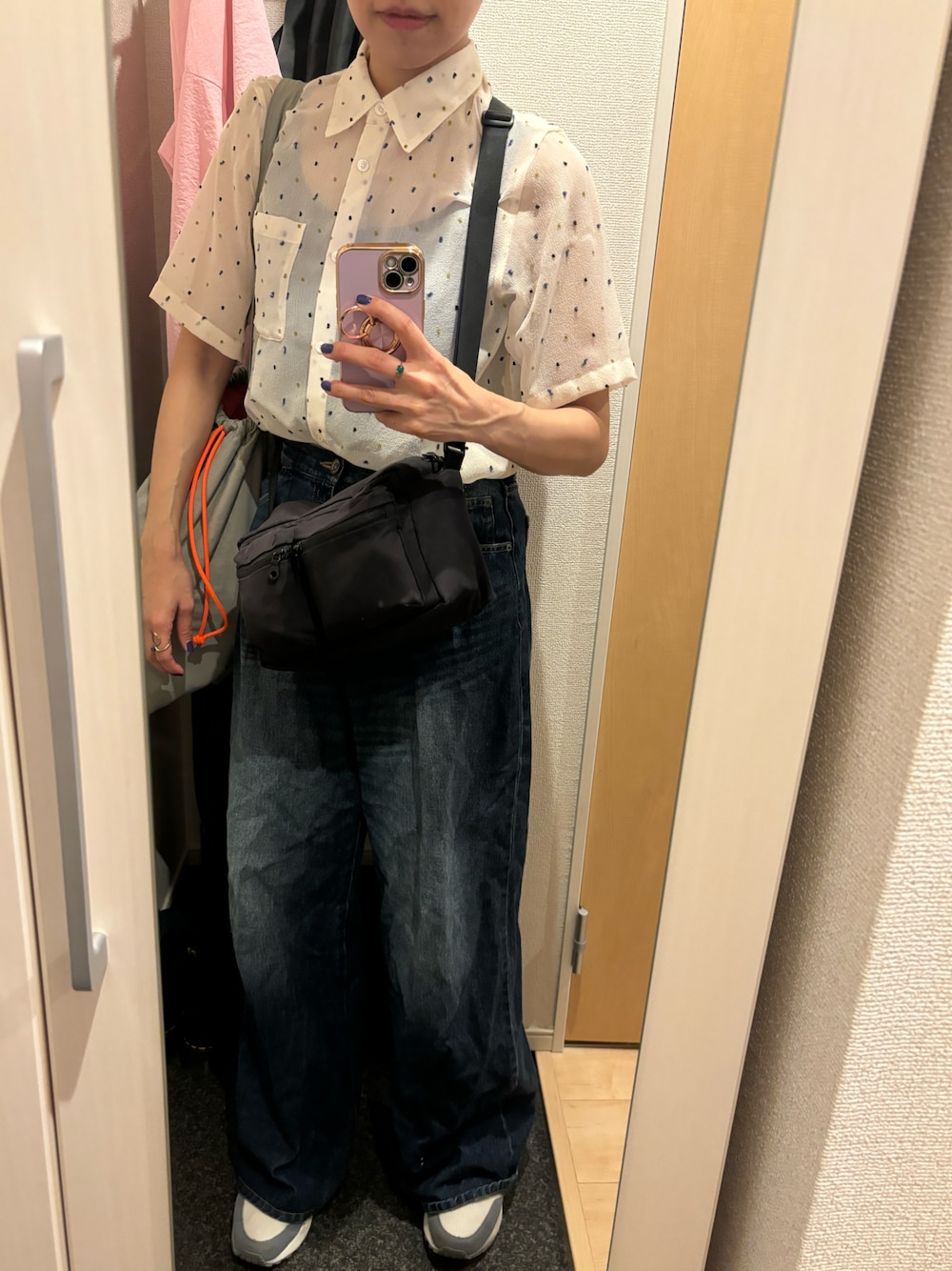 ジャカードシフォン ショートスリーブ シャツを使った人気ファッション 